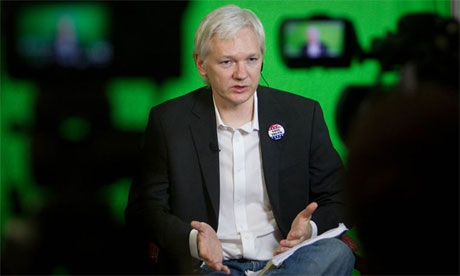 Julian-Assange-Oxford-Uni-010