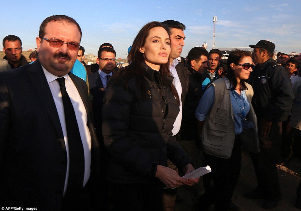 Angelina Jolie Iraq Turkey Border Camps 1