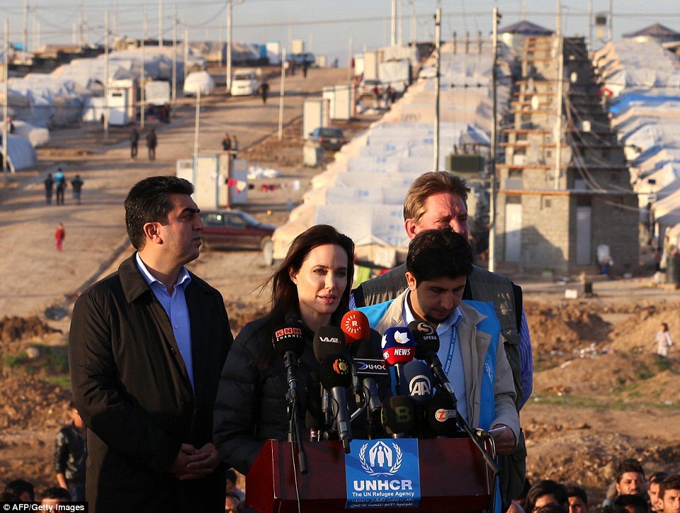Angelina Jolie Iraq Turkey Border Camps 3
