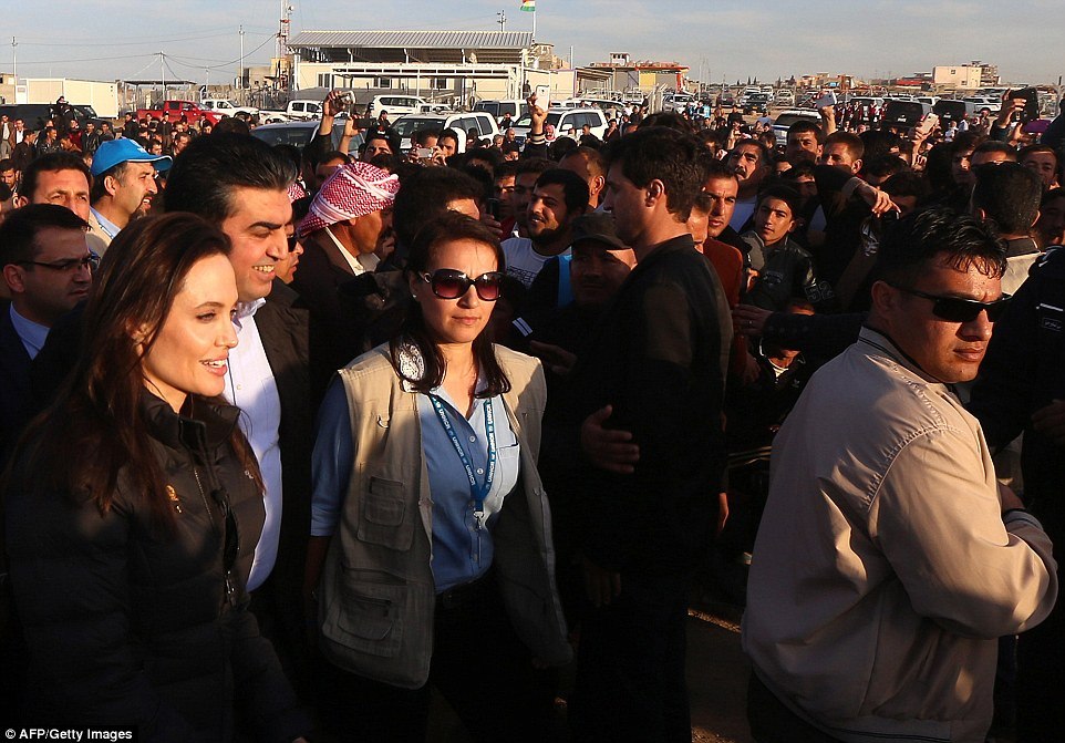 Angelina Jolie Iraq Turkey Border Camps 6