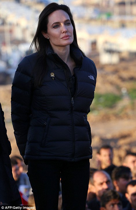 Angelina Jolie Iraq Turkey Border Camps 8