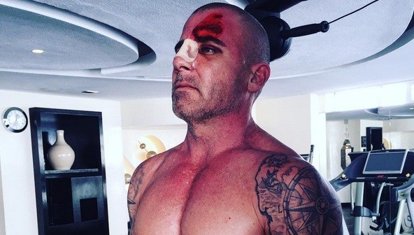 0 0 Dominic Purcell 04