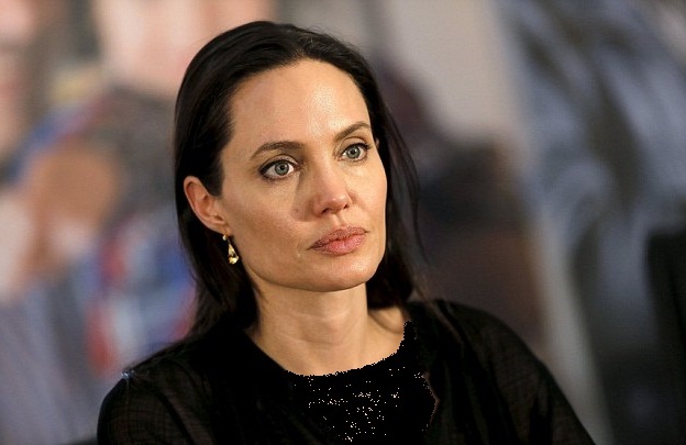 Angelina Jolie32