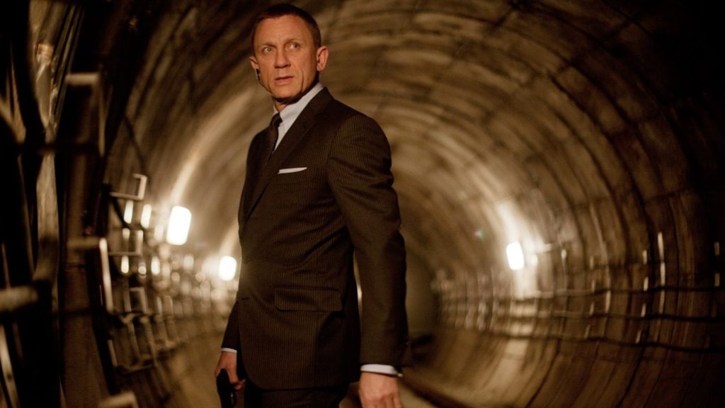 daniel craig confirmed to reprise his role of james bond in bond 25 social