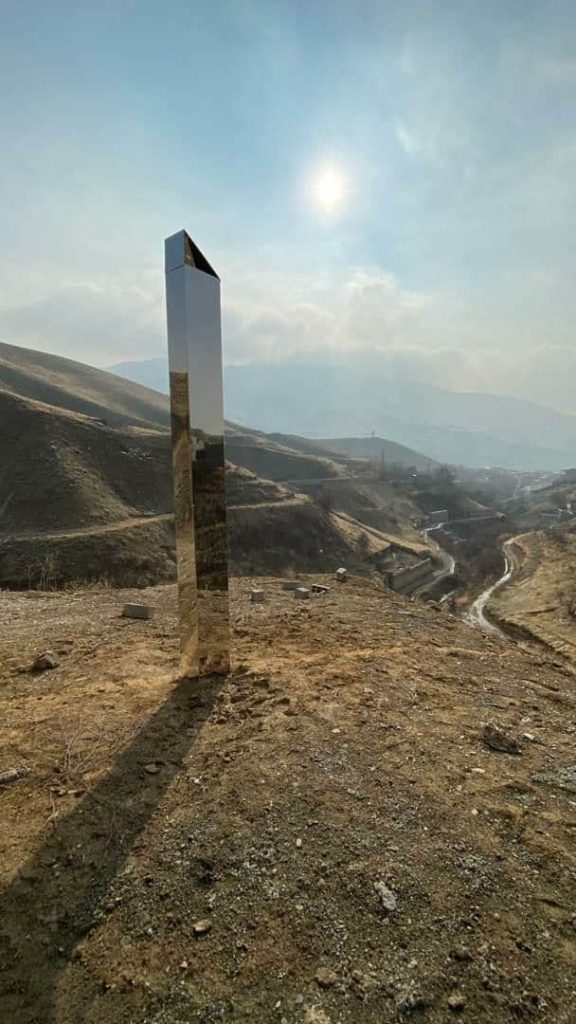 مونولیت در ایران