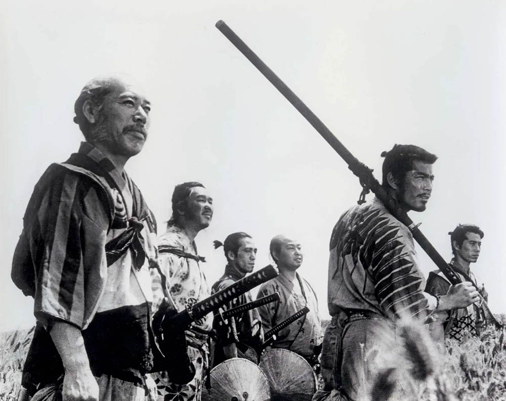 هفت سامورایی (Seven Samurai):