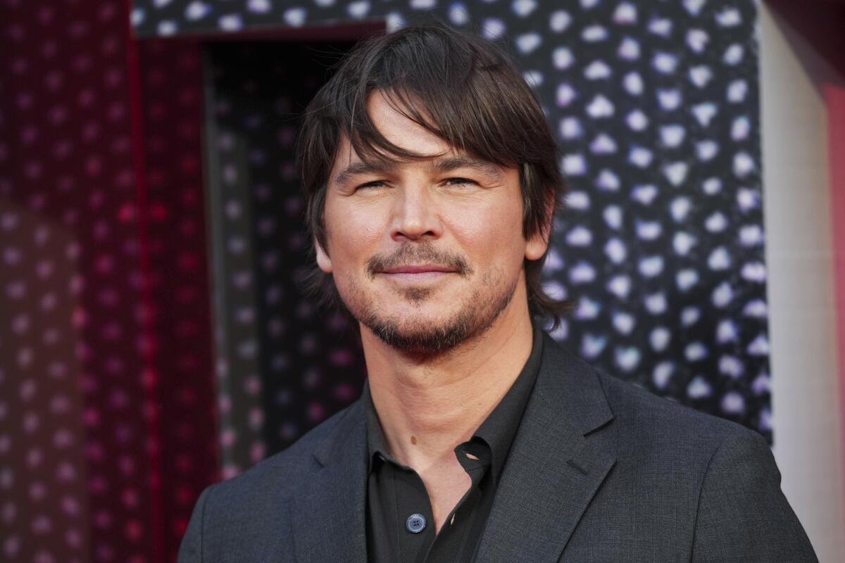 جاش هارتنت (Josh Hartnett)